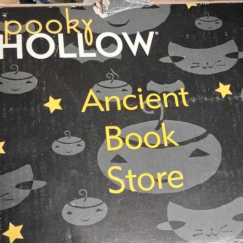Vintage Spooky Hollow Porcelain House With Light Ancient Book Store 2002